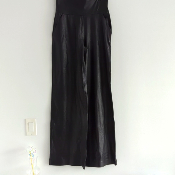 Faux leather wide leg pants - Picture 1 of 6